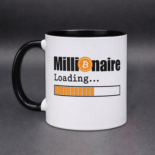 Weiße Bitcoin Tasse mit Schriftzug „Millionaire Loading“