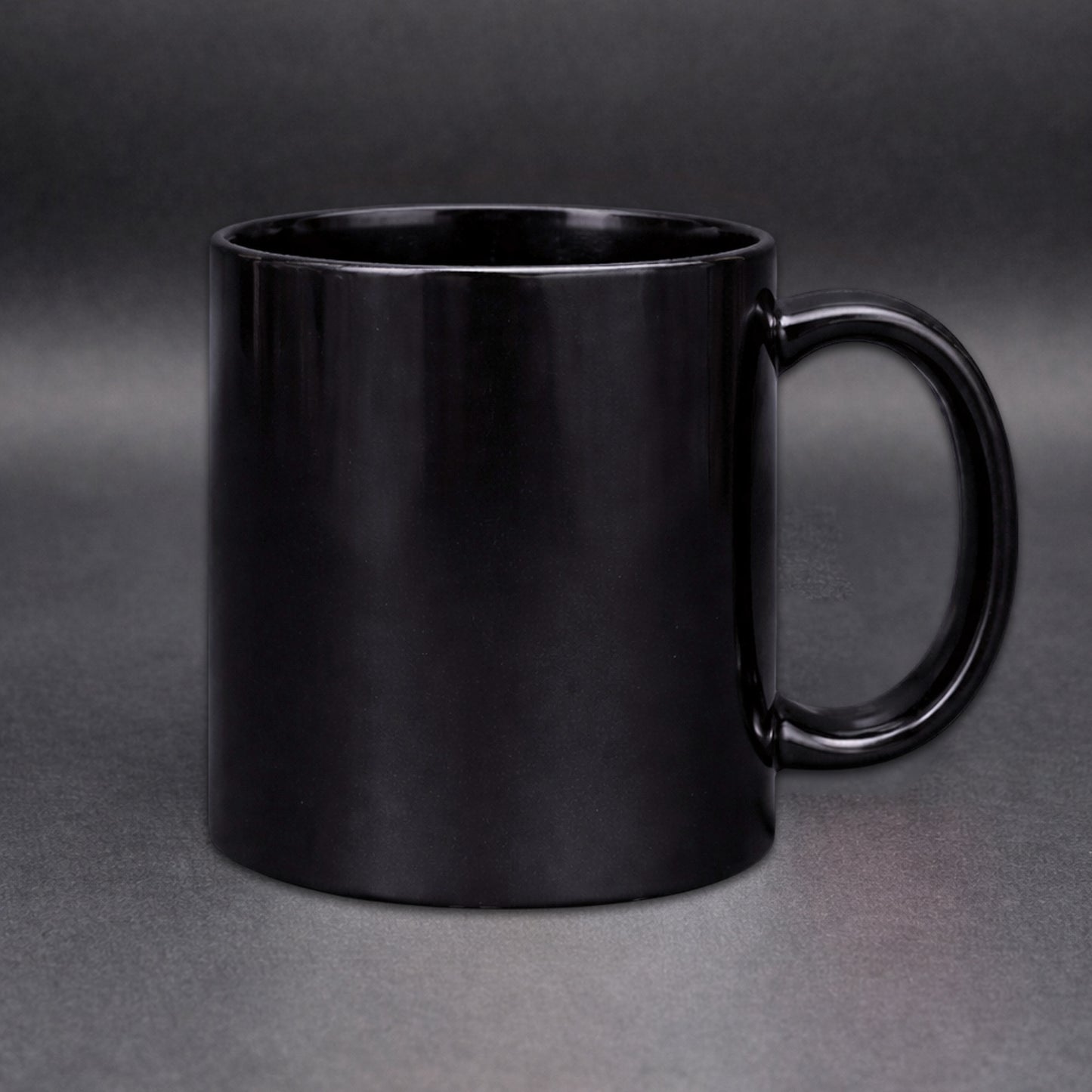 Schwarze Kaffeetasse ohne Motiv – Rückseite
