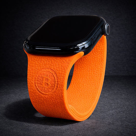 Orange Silikonarmband mit Magnetverschluss kompatibel mit Apple Watch, mit eingeprägtem Bitcoin BTC Logo auf der Vorderseite