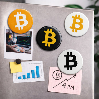 Bitcoin Magnet-Set Icon Edition an einer Magnetwand im Büro