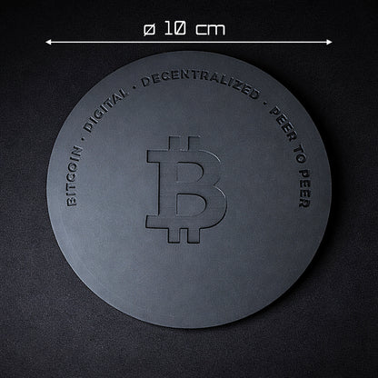 bitcoin untersetzer prägung detail pvc gummi schwarz rund bitcoin logo